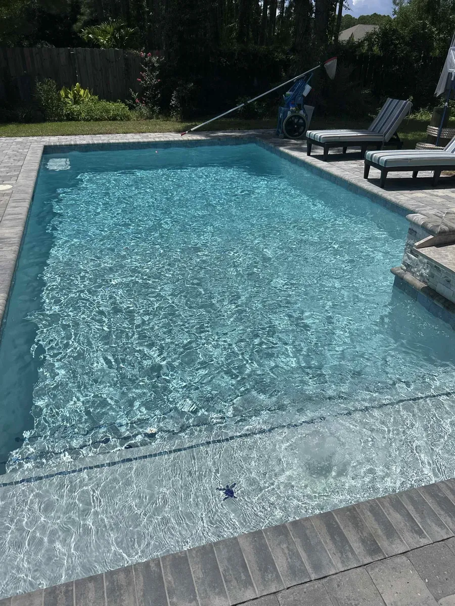 Signature Pool Care technician at work